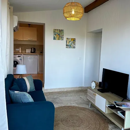 Tradition Corse & Modernite I Caseddi Di Barabe Granace