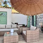 Tradition Corse & Modernite I Caseddi Di Barabe