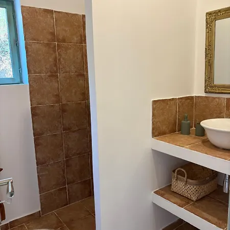 Tradition Corse & Modernite I Caseddi Di Barabe Holiday home Granace