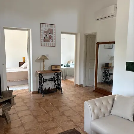 Tradition Corse & Modernite I Caseddi Di Barabe Holiday home *