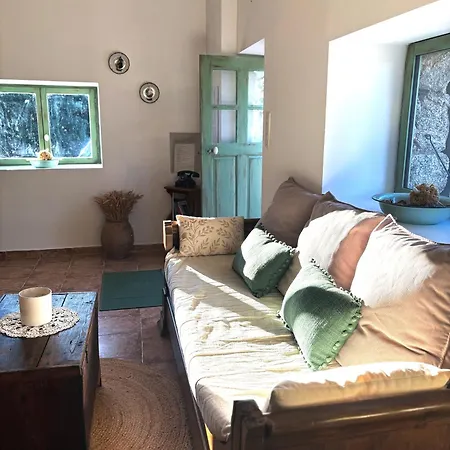 Tradition Corse & Modernite I Caseddi Di Barabe Holiday home Granace