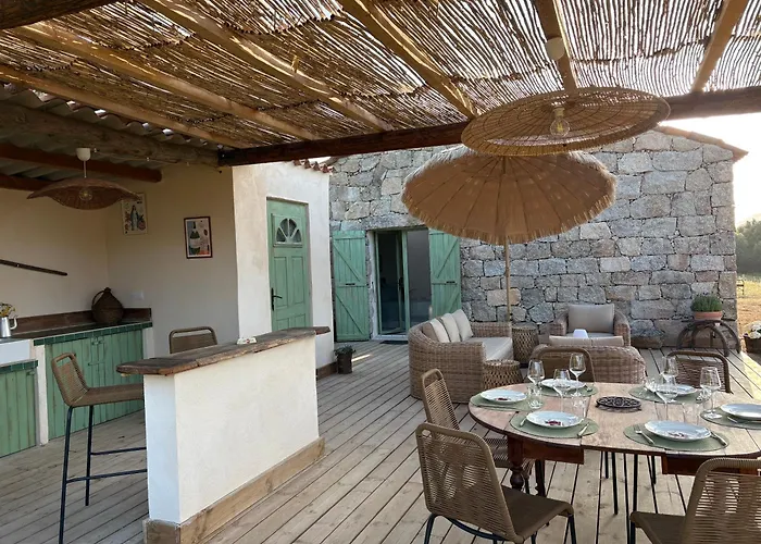 Tradition Corse & Modernite I Caseddi Di Barabe