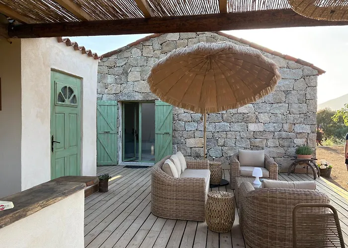 Tradition Corse & Modernite I Caseddi Di Barabe