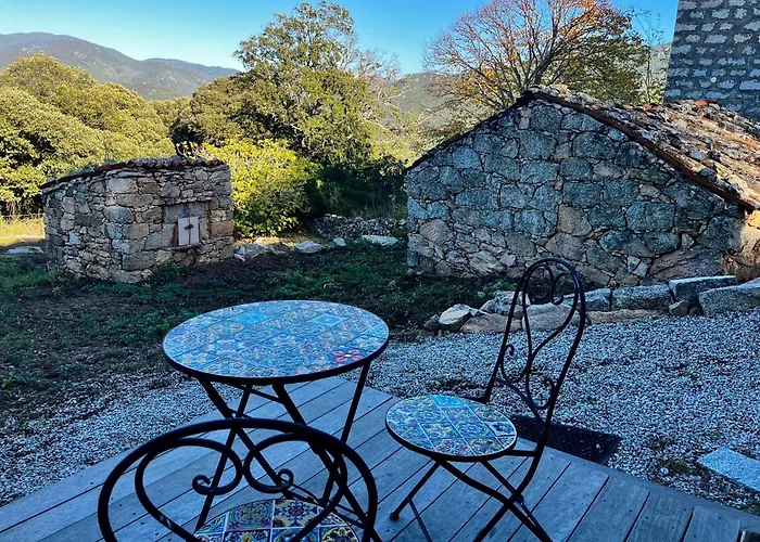 Tradition Corse & Modernite I Caseddi Di Barabe Granace